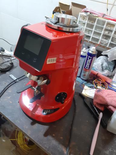 عکس تعمیرات الکترونیک الکترو پیشرو نوین