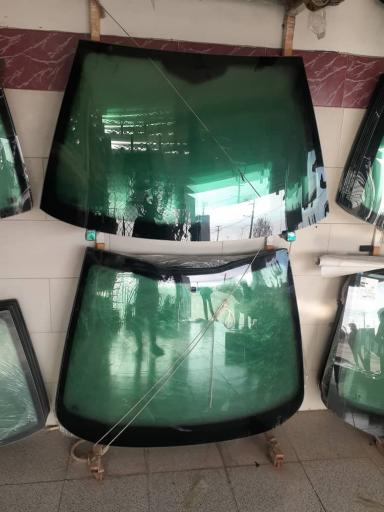 عکس شیشه اتومبیل مهدی 