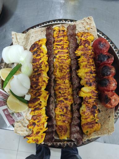 رستوران دنج