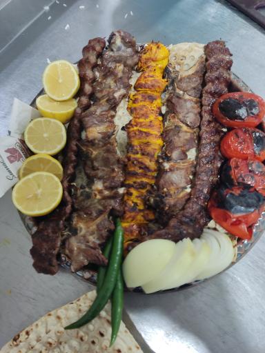 رستوران دنج