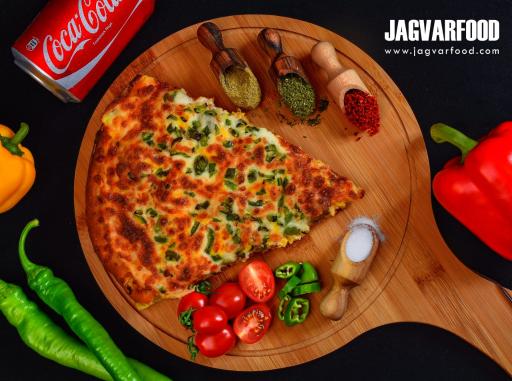 عکس پیتزا ساندویچی جگوار