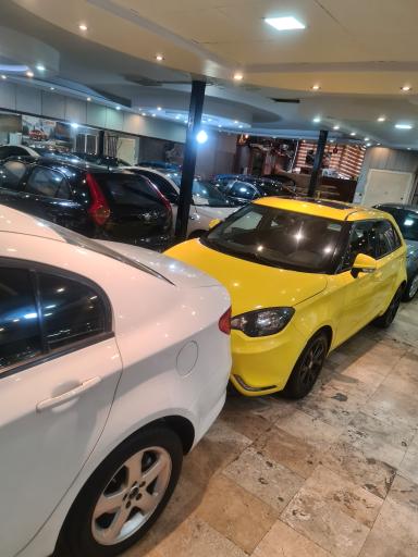 عکس نمایشگاه اتومبیل ام جی امیدی