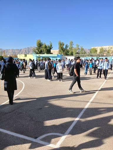 عکس دبیرستان پسرانه خیام