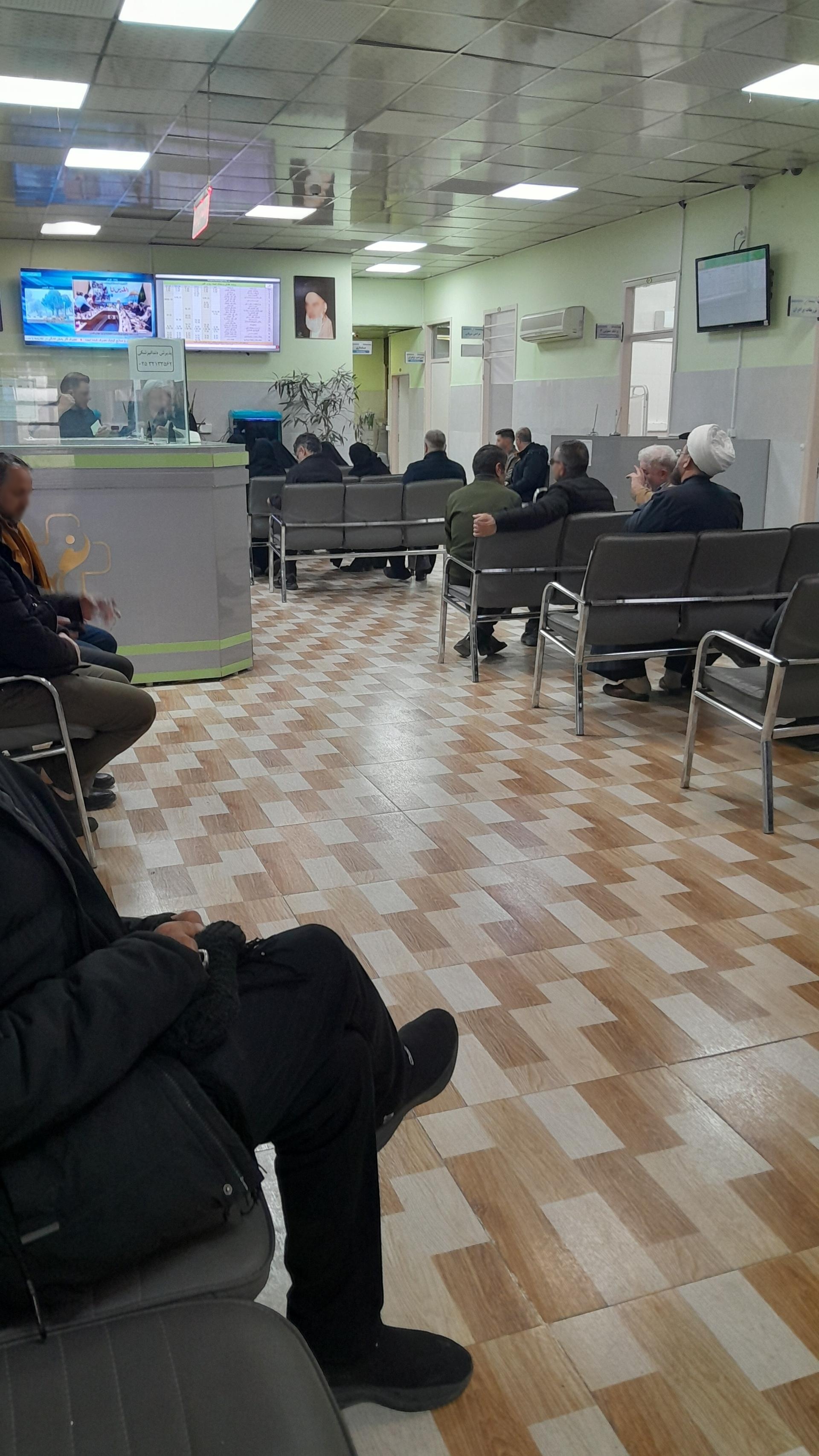 عکس درمانگاه شبانه روزی خیریه اعوان المصطفی