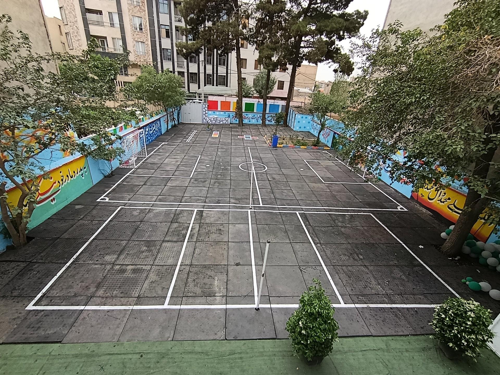 عکس دبیرستان غیر دولتی دوره اول پسرانه پویش 