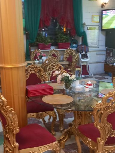 عکس رستوران گل محمدی