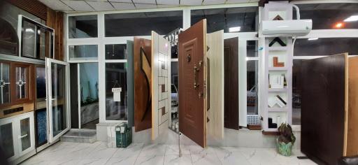 عکس کلینیک ساختمانی کارانیک