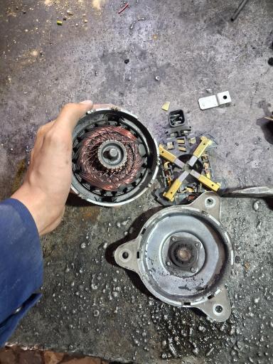 عکس کلینیک تخصصی برق خودرو عشقی