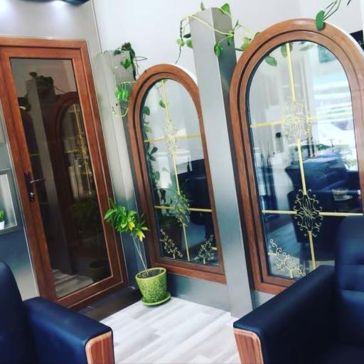 عکس گروه صنعتی پنجره دوجداره تشریفات