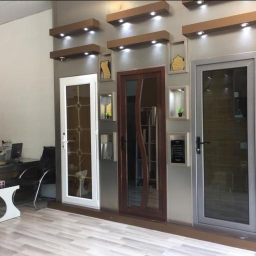 عکس گروه صنعتی پنجره دوجداره تشریفات