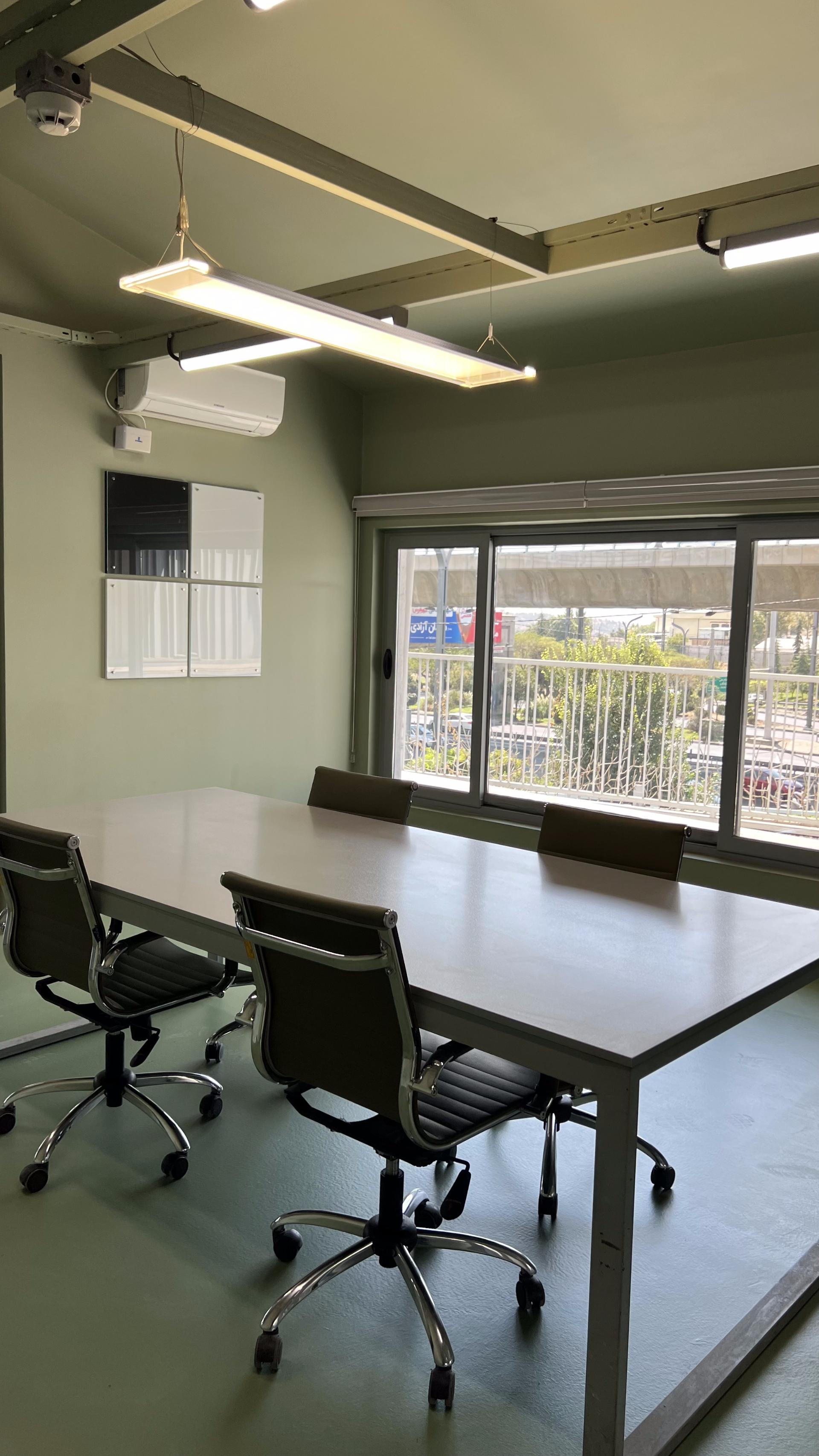 عکس فضای کار اشتراکی و شتابدهنده پویتک