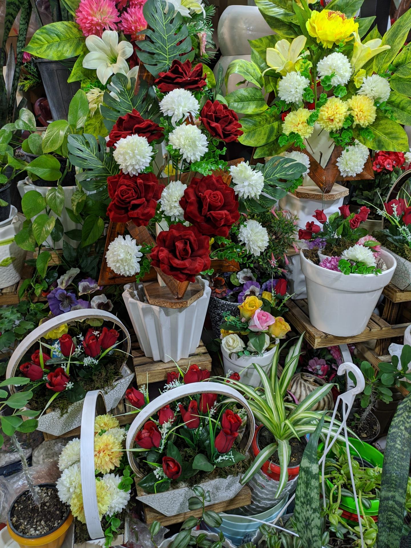 عکس گل فروشی آدینه