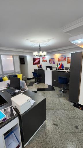 عکس آژانس هومن سیر