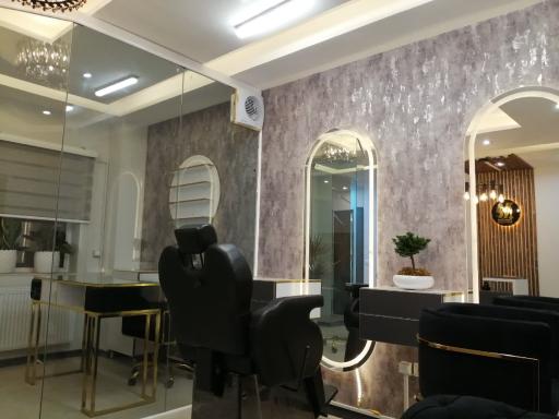 عکس سالن زیبایی مانا شبدیز