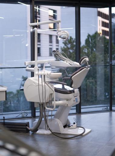 کلینیک دندان پزشکی اشکان