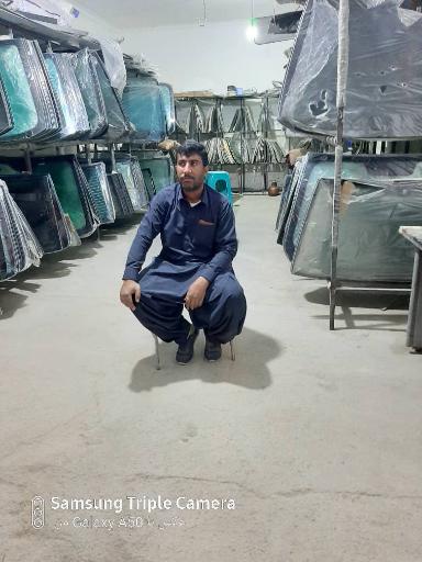 عکس شیشه اتومبیل محمد