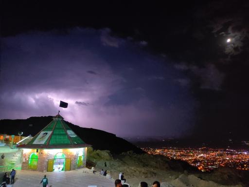 عکس مزار شهدای گمنام گاوازنگ