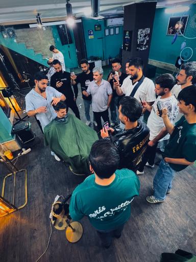 عکس آموزشگاه آرایشگری مردانه درویش