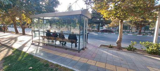 عکس ایستگاه اتوبوس تقاطع خیام و فردوسی