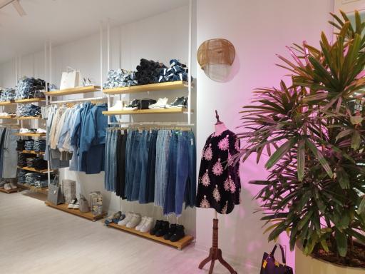 عکس بوتیک جِی جِی