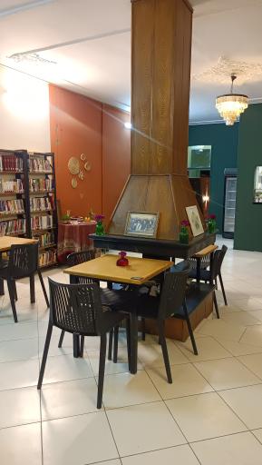 عکس کافه کتاب خانه تجربه