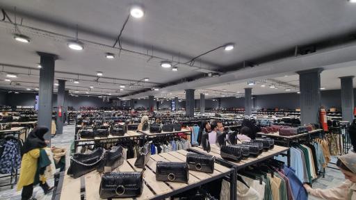 عکس فروشگاه بزرگ شهر آبی 