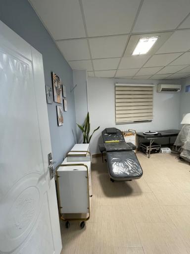 عکس کلینیک لیزر ماهرخ