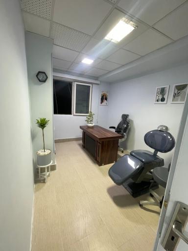 عکس کلینیک لیزر ماهرخ