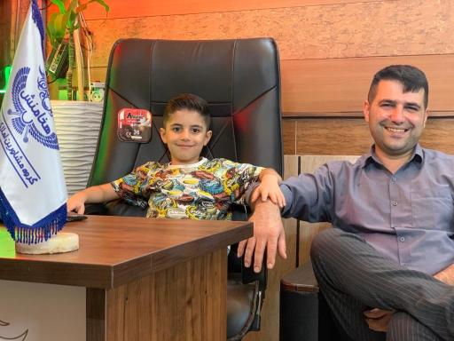 عکس گروه مشاورین املاک هخامنش 