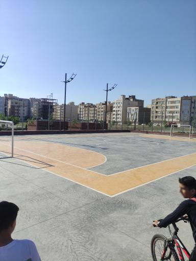 عکس فضای ورزشی رود پارک