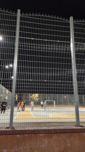 عکس فضای ورزشی رود پارک