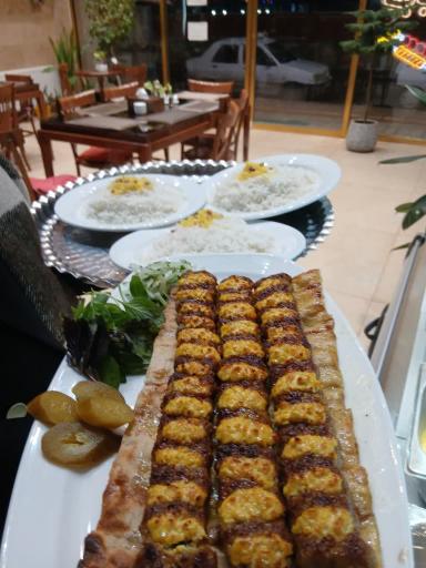 عکس کافه کباب شب