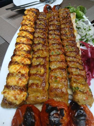عکس کافه کباب شب