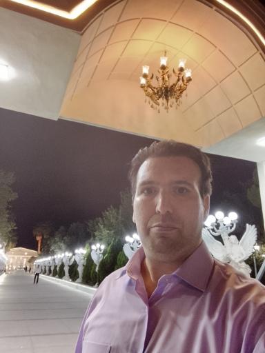 عکس باغ و تالار پذیرایی آفتاب