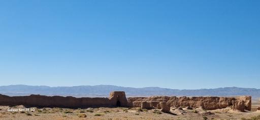 عکس قلعه قدیمی باغچه