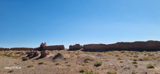 عکس قلعه قدیمی باغچه