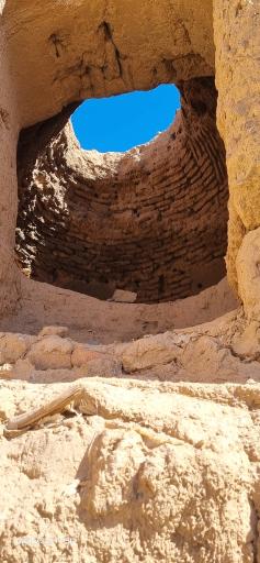 عکس قلعه قدیمی باغچه