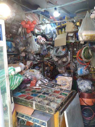 عکس رنگ و ابزار نوشیان