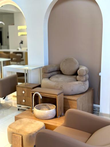 سالن زیبایی نل بیوتی