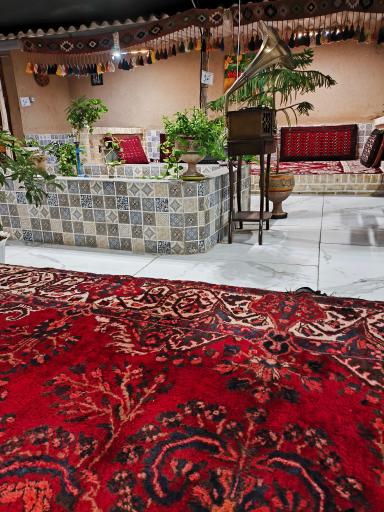 عکس رستوران سنتی شب‌های تون