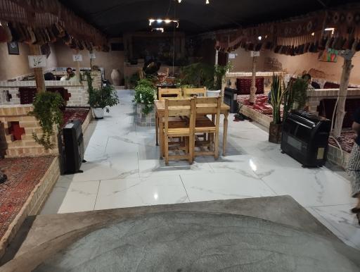 عکس رستوران سنتی شب‌های تون