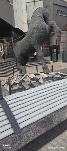 عکس ورودی برج تماس 