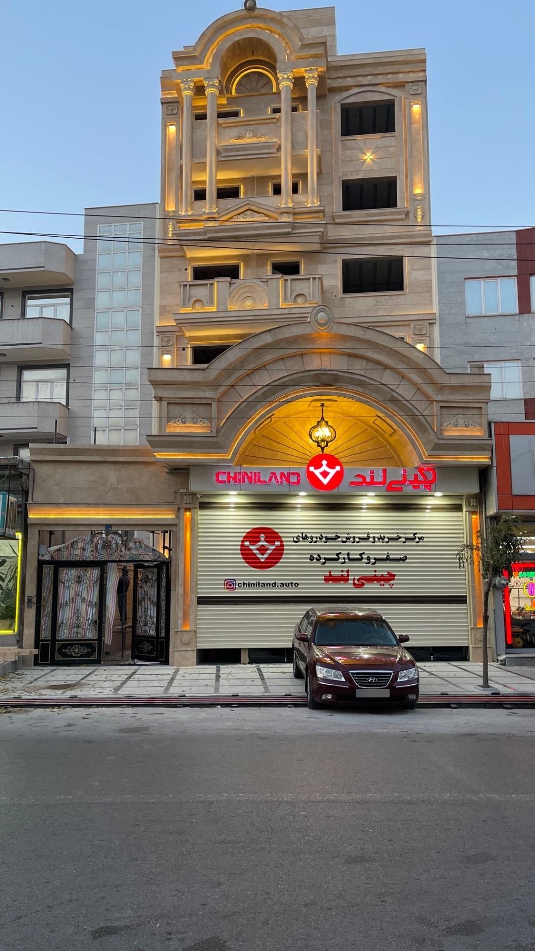 عکس اتوگالری چینی لند