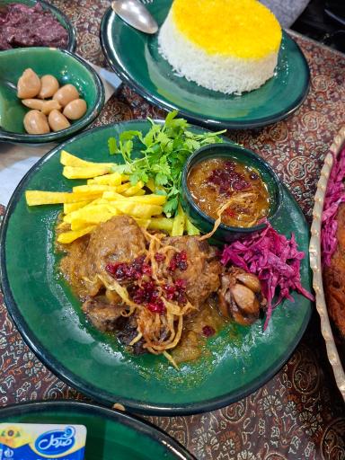 عکس رستوران محلی گیجاواش