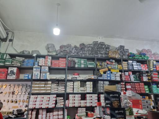 عکس ابزار فروشی باستانی 