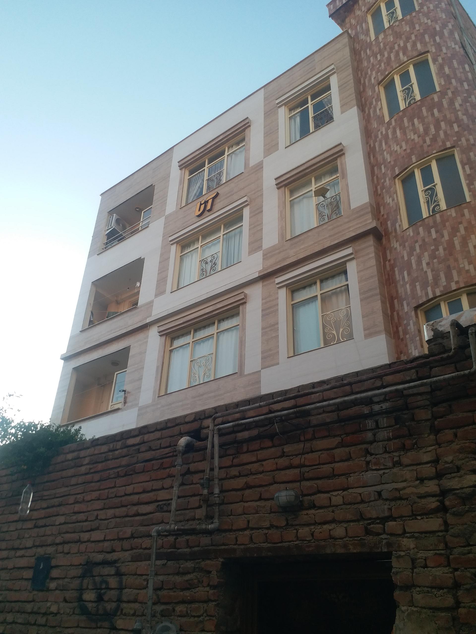 عکس ساختمان آنا