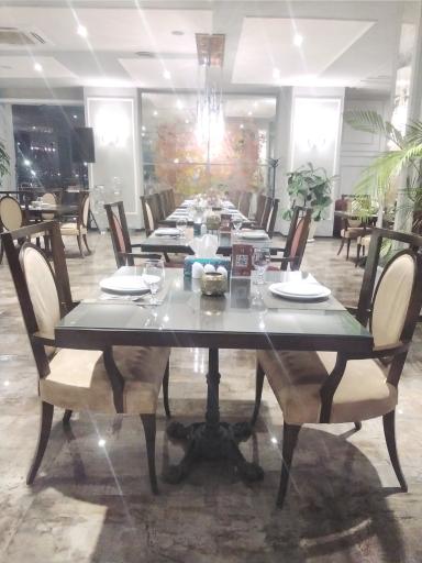 عکس رستوران شاندیز 