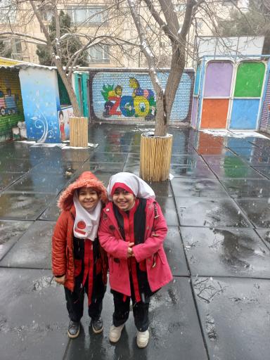 عکس دبستان دخترانه غیردولتی دوزبانه وصال