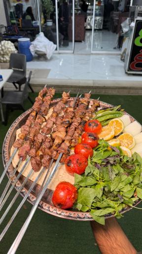 عکس کباب سرای نمونه پنجه طلا