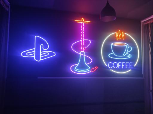 عکس کافه گیم ققنوس 